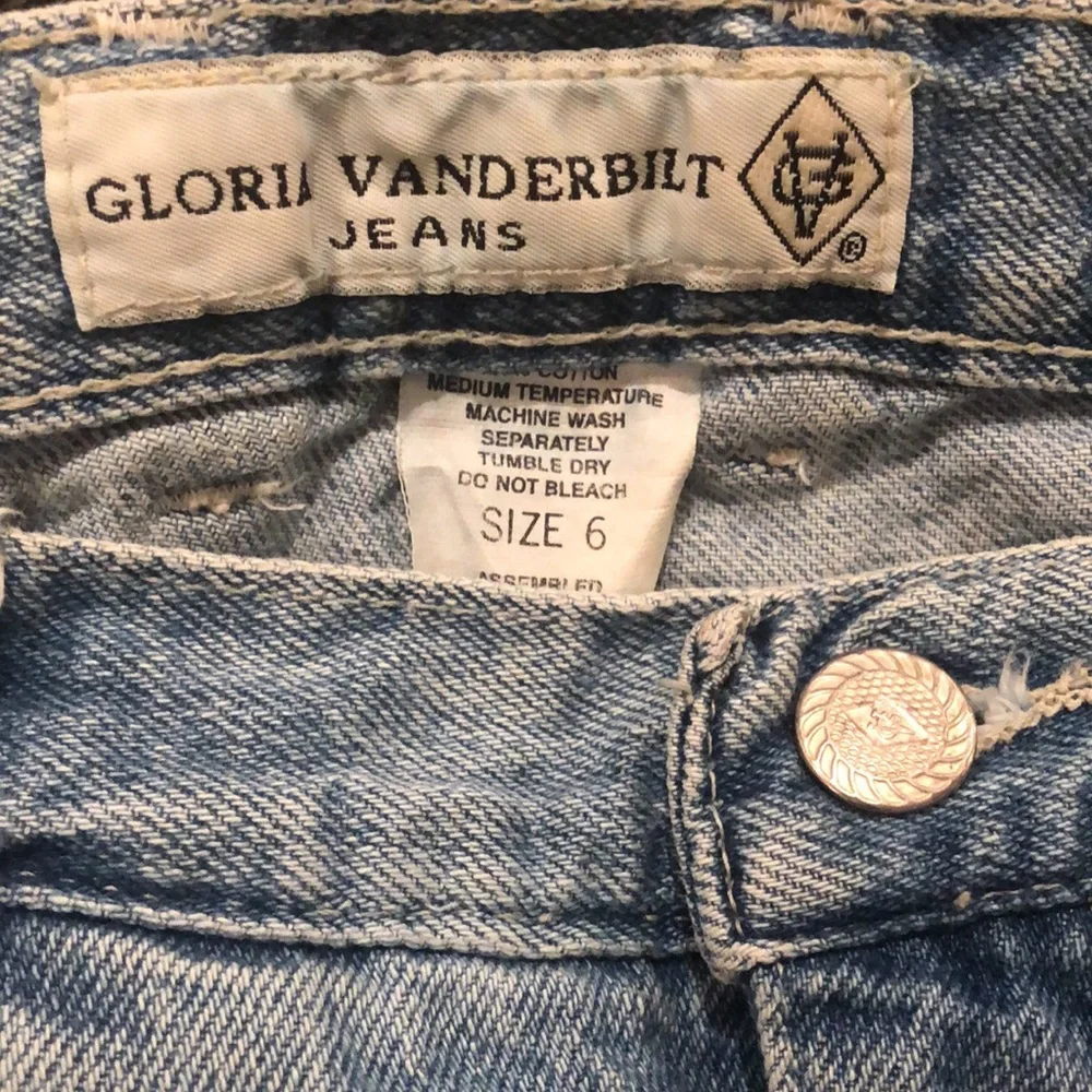 ⭐️🔹Gloria Vanderbilt Vintage Denim Mom Shorts